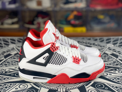 Air Jordan 4