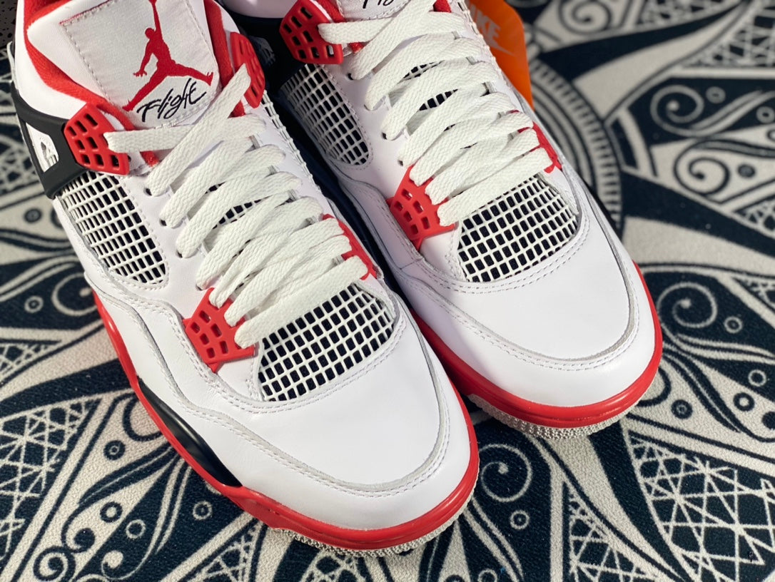 Air Jordan 4