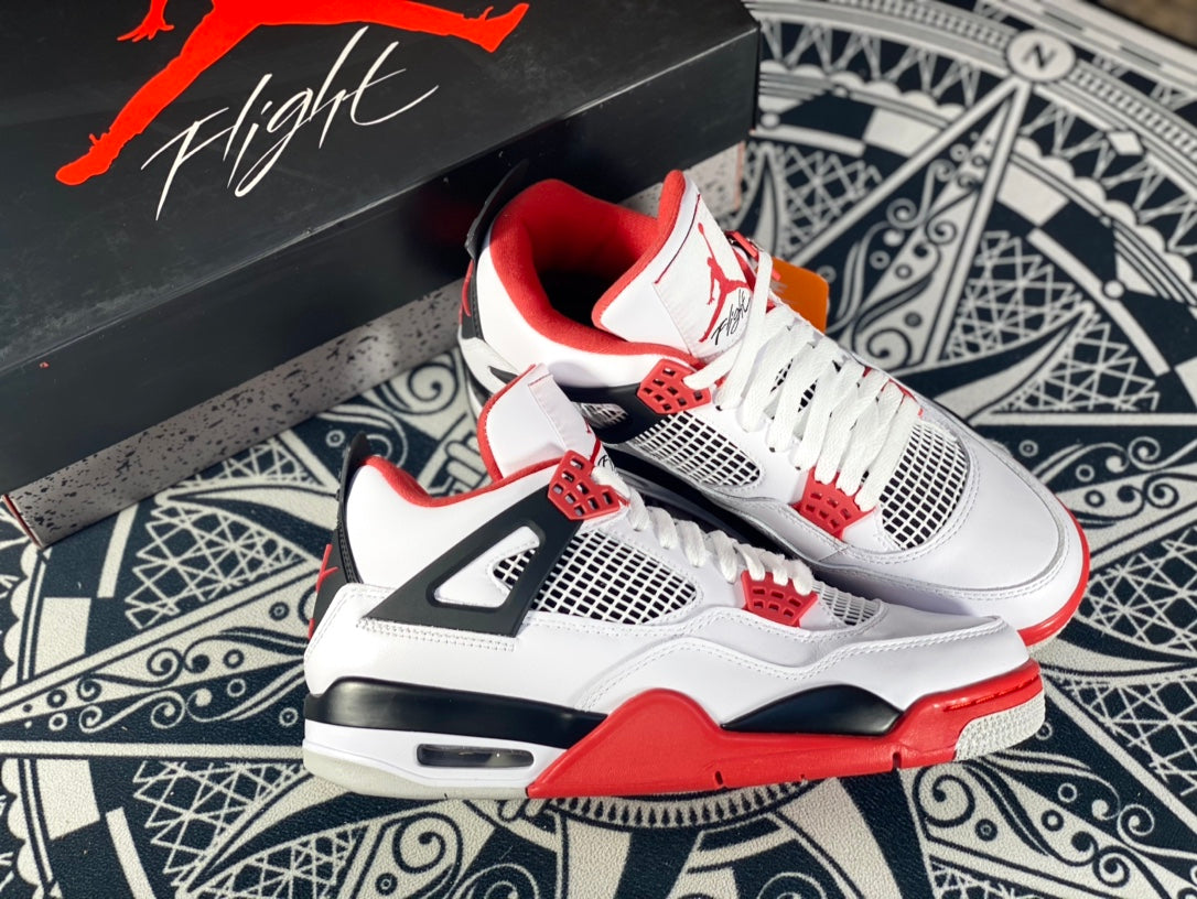 Air Jordan 4