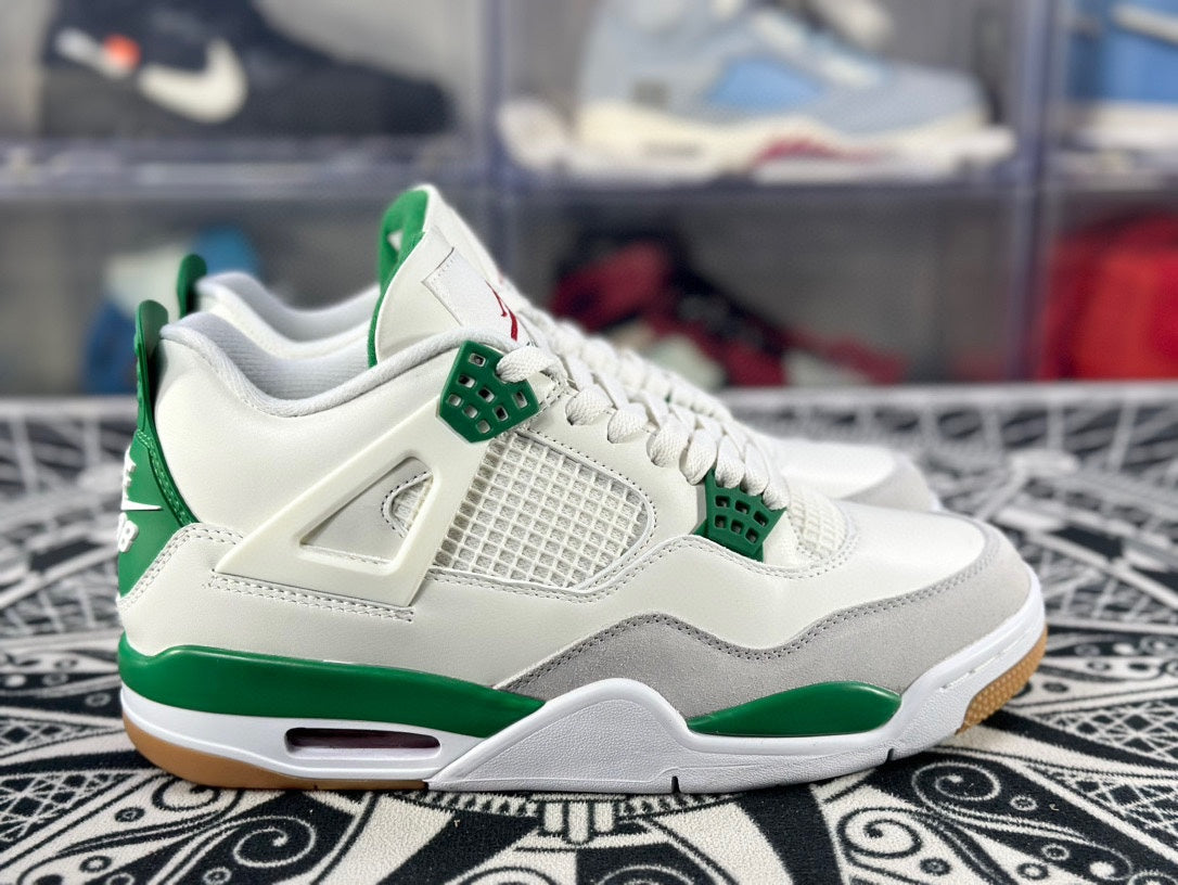 Air Jordan 4