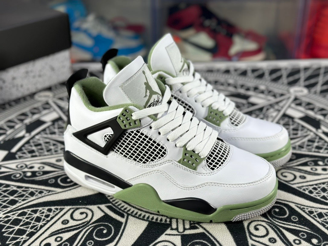 Air Jordan 4