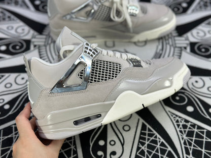 Air Jordan 4