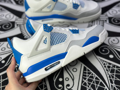 Air Jordan 4