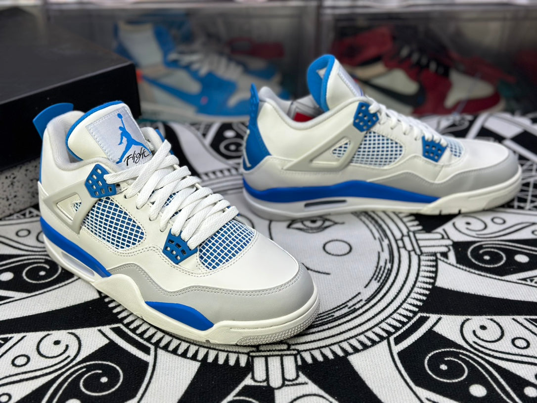 Air Jordan 4