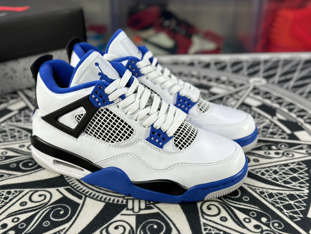 Air Jordan 4