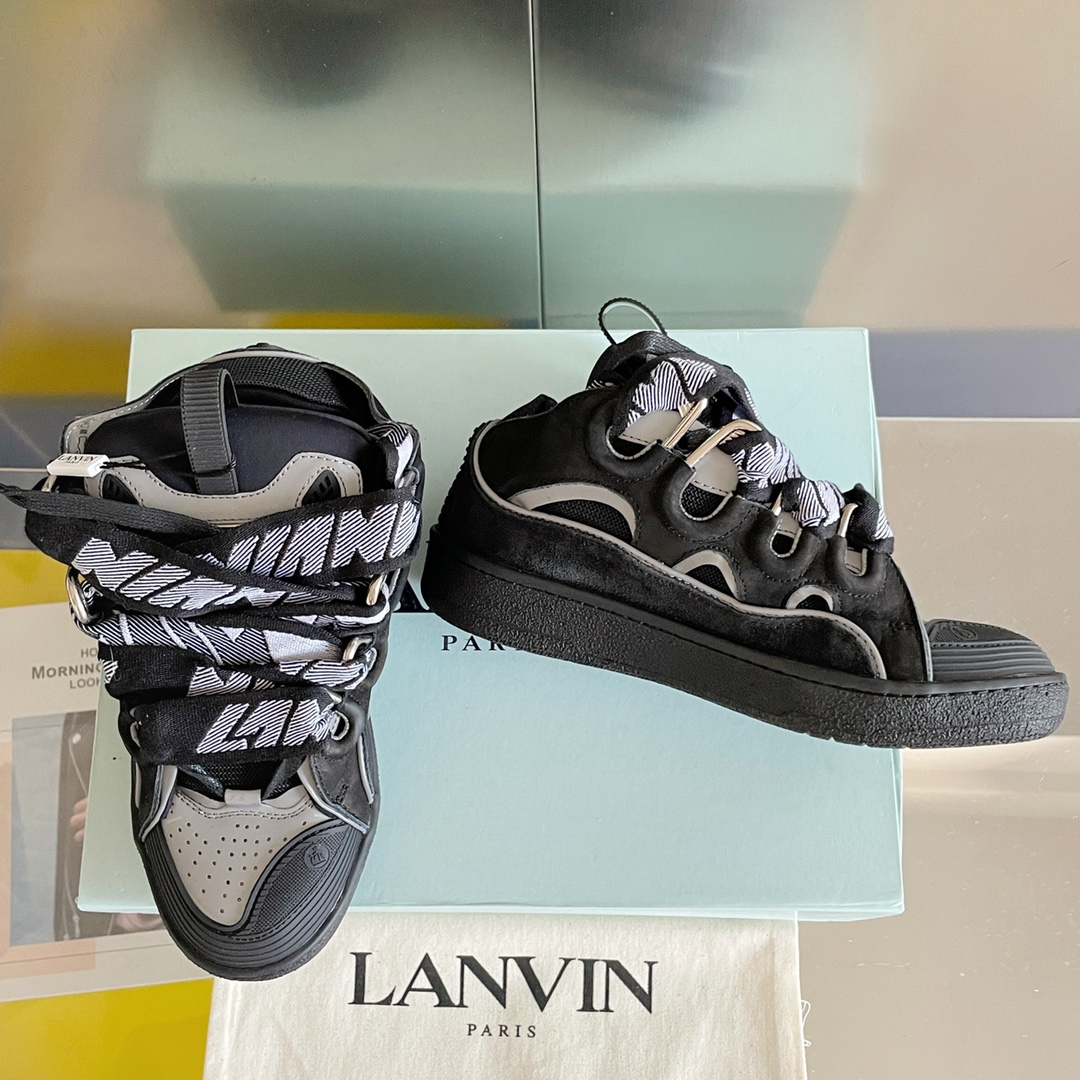 Lanvin Curb